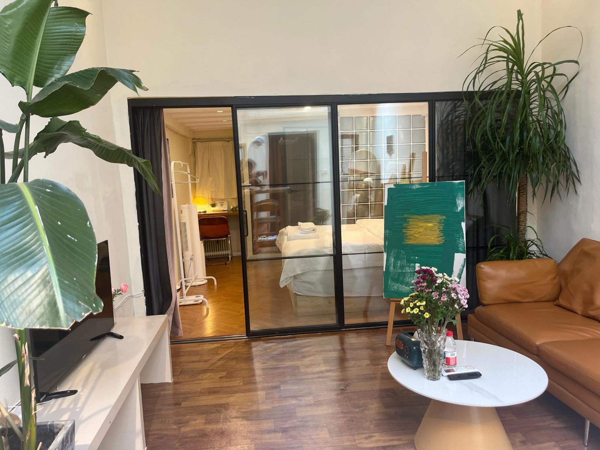 Prosperity Downtown - Yongkang Road Branch Homestay